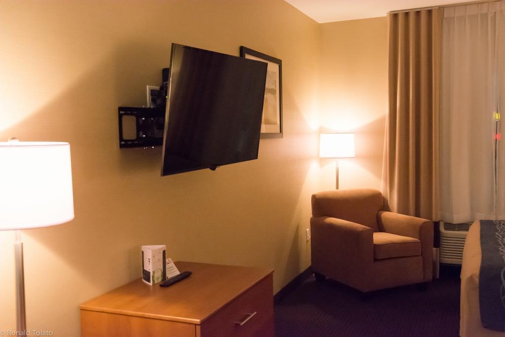 Comfort Inn & Suites Bonnyville Luaran gambar